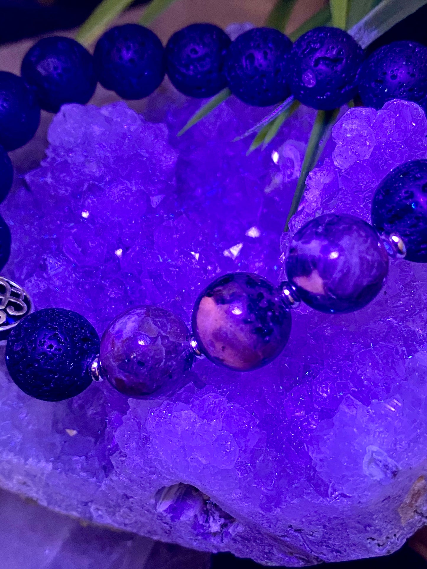 Yooperlite, Black Lava Stone